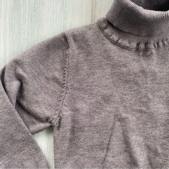 winter sweater with neck - Picture 4 of 4